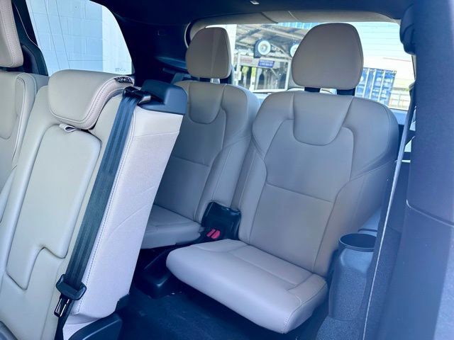 New 2026 Volvo XC90 B5 Core image 20