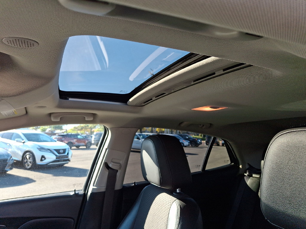 Used 2019 Buick Encore Sport Touring w/ Safety Package AWD/4WD image 15