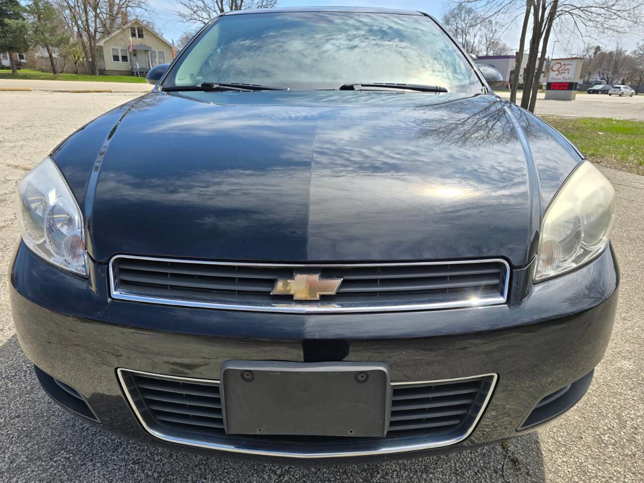 Used 2011 Chevrolet Impala LT w/ Luxury Edition Package image 2