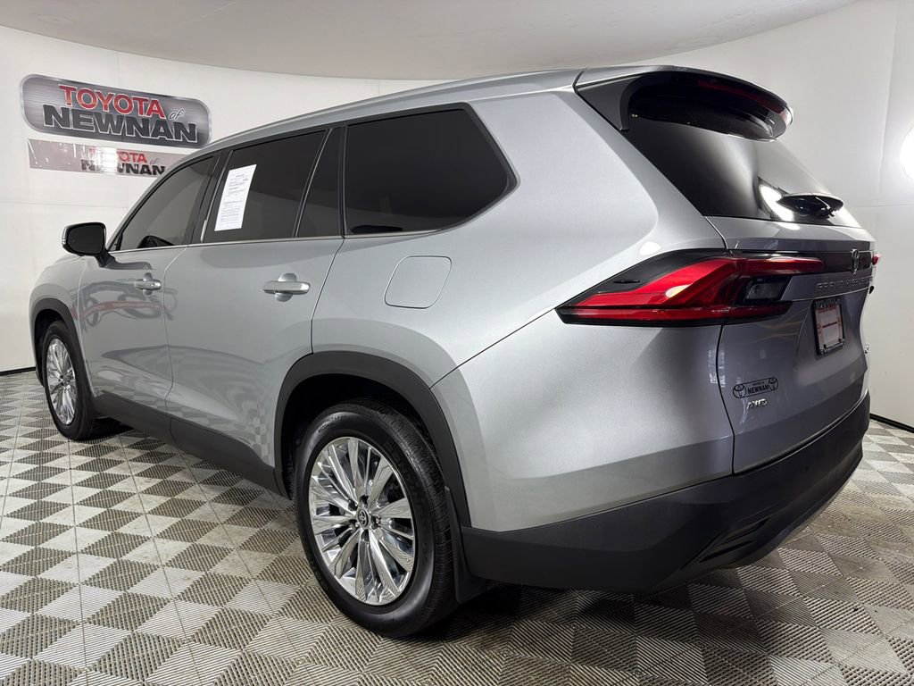 Used 2024 Toyota Grand Highlander AWD image 6