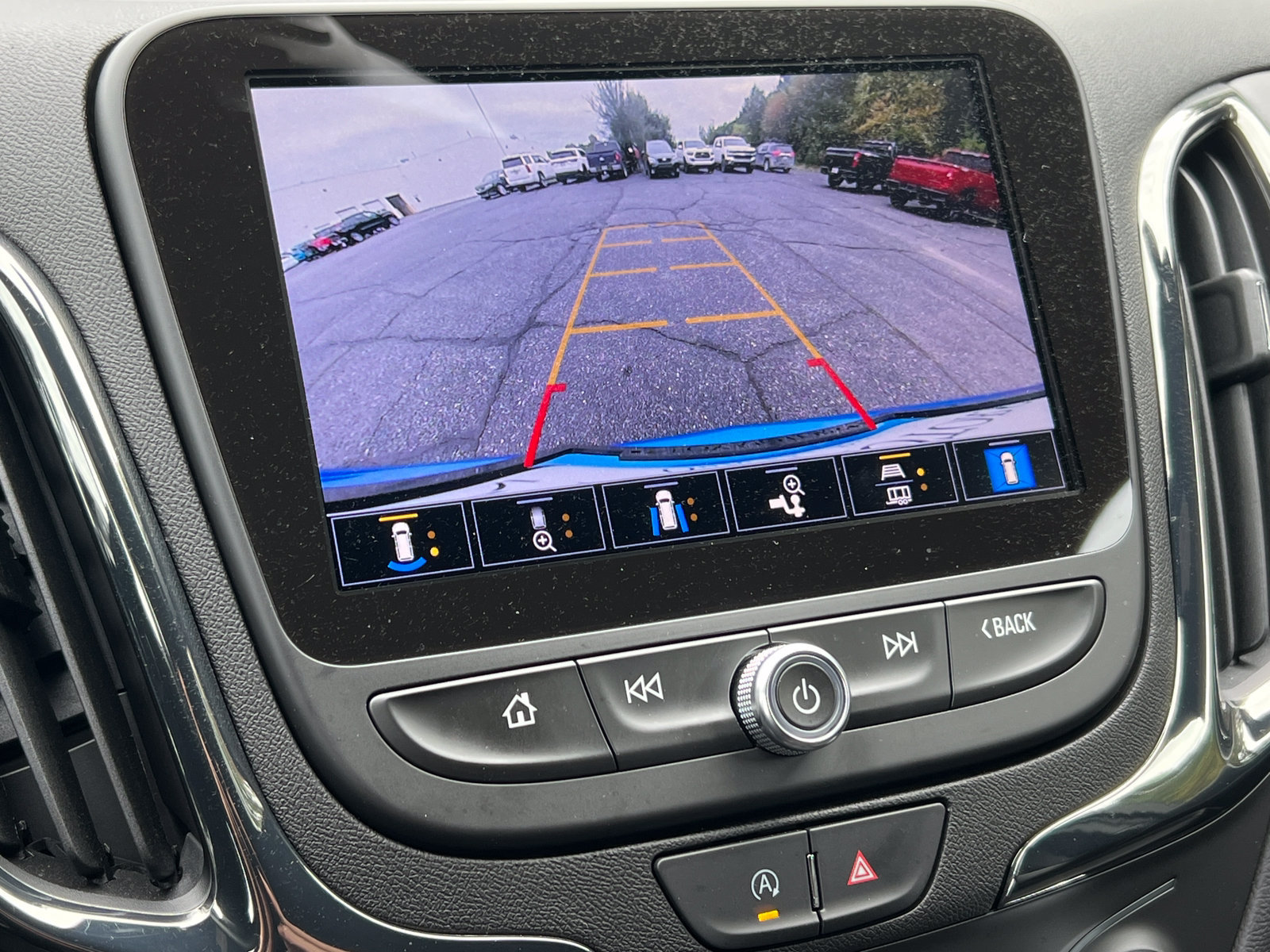 Used 2024 Chevrolet Equinox RS w/ RS Leather Package AWD/4WD image 27