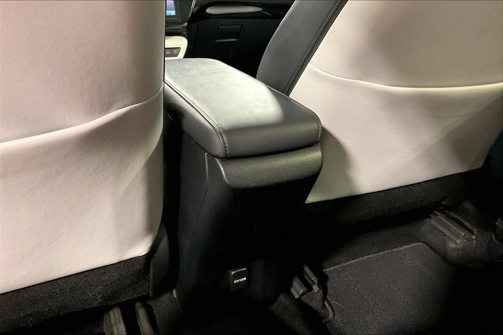 Used 2018 Toyota Prius Prime Advanced FWD image 27