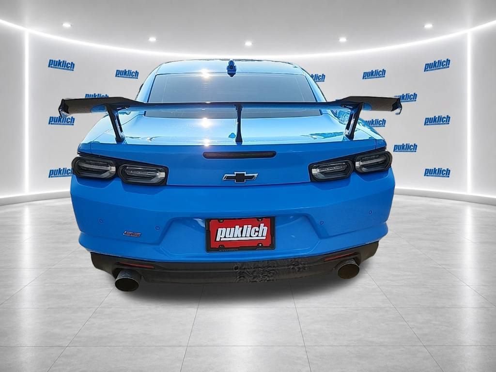 Certified 2023 Chevrolet Camaro SS RWD image 4