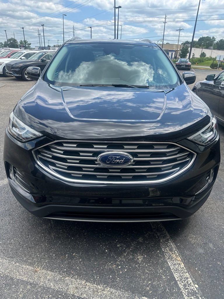 Used 2021 Ford Edge SEL w/ Convenience Package AWD/4WD image 3