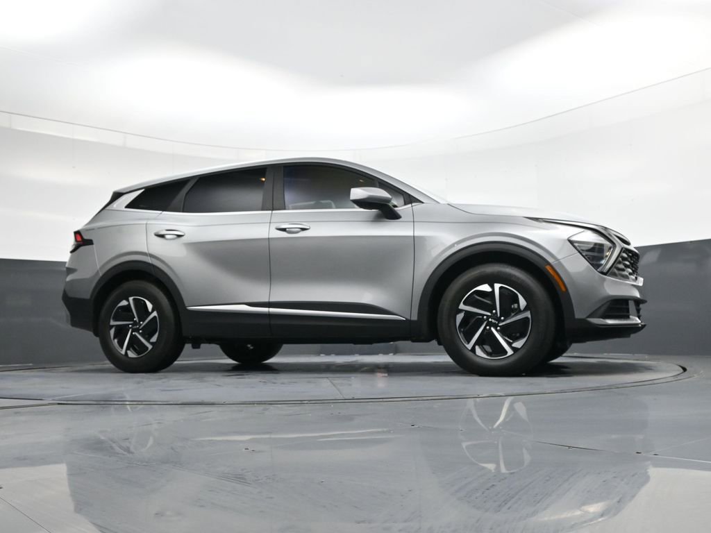 Used 2024 Kia Sportage LX image 35