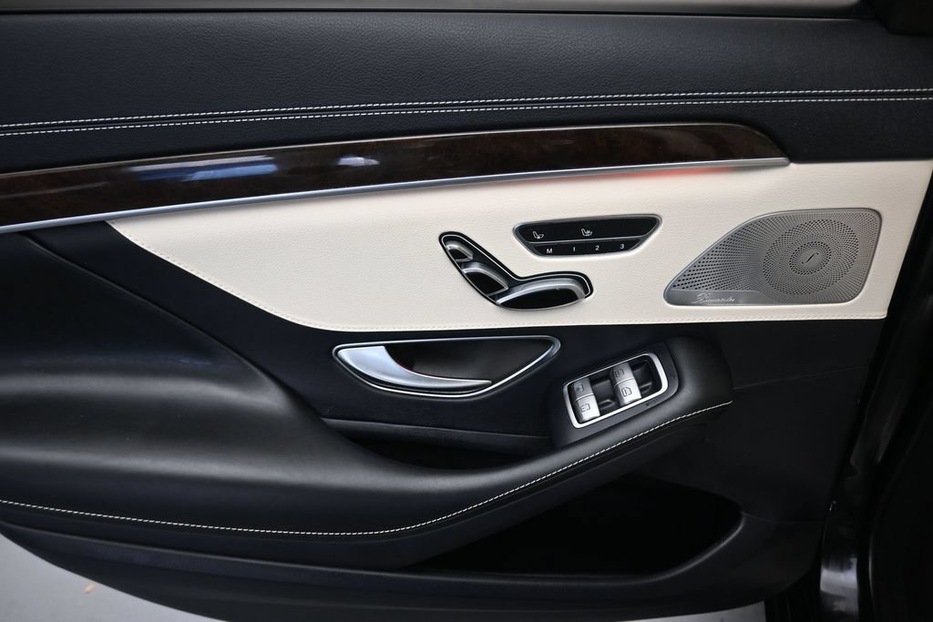 Used 2020 Mercedes-Benz S 450 4MATIC Sedan w/ Premium Package image 35