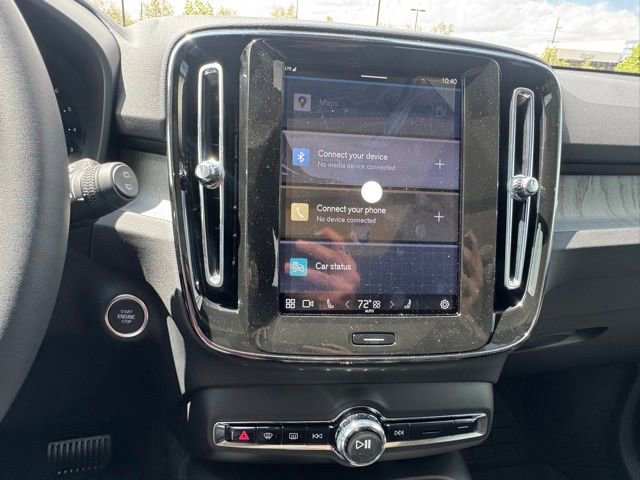 New 2025 Volvo XC40 B5 Core w/ Protection Package image 28