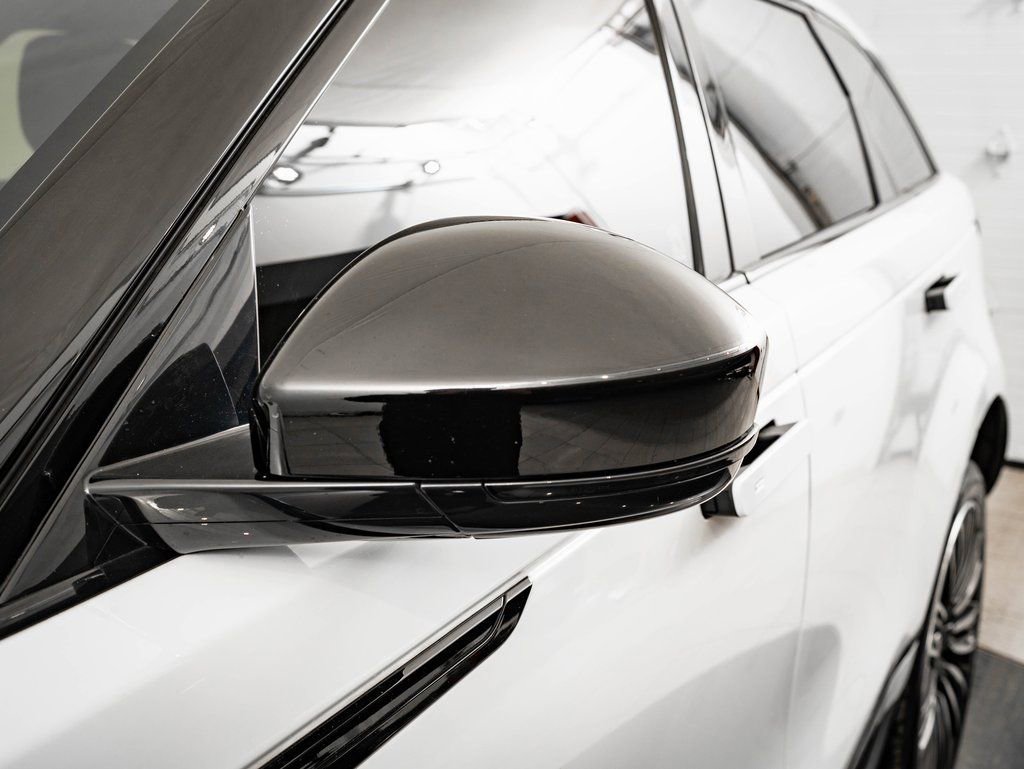 Used 2023 Land Rover Range Rover Velar R-Dynamic S image 15