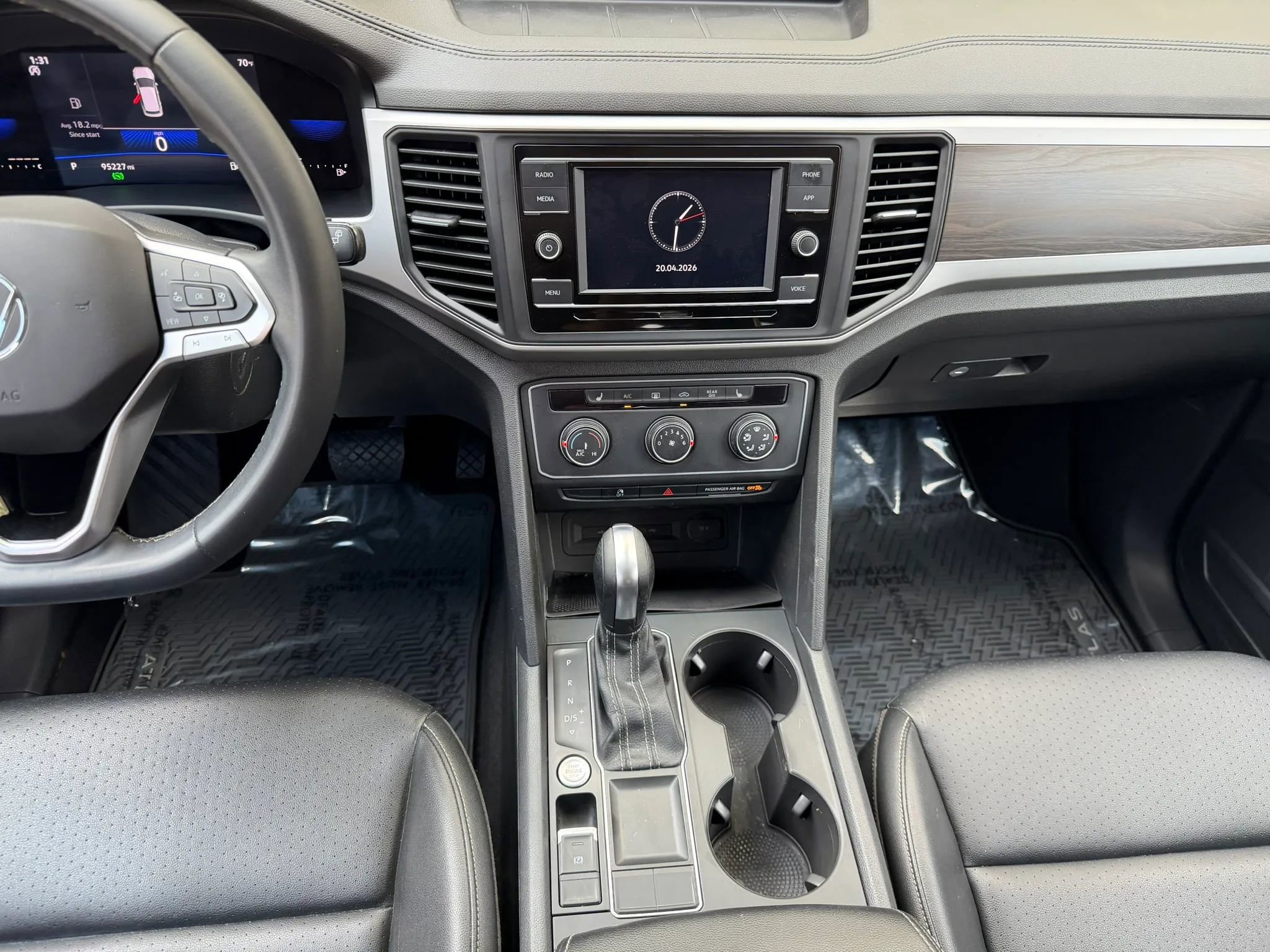 Used 2022 Volkswagen Atlas SE FWD image 19