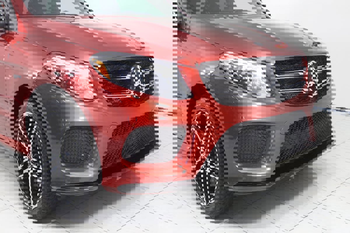 Used 2019 Mercedes-Benz GLE 43 AMG 4MATIC image 30