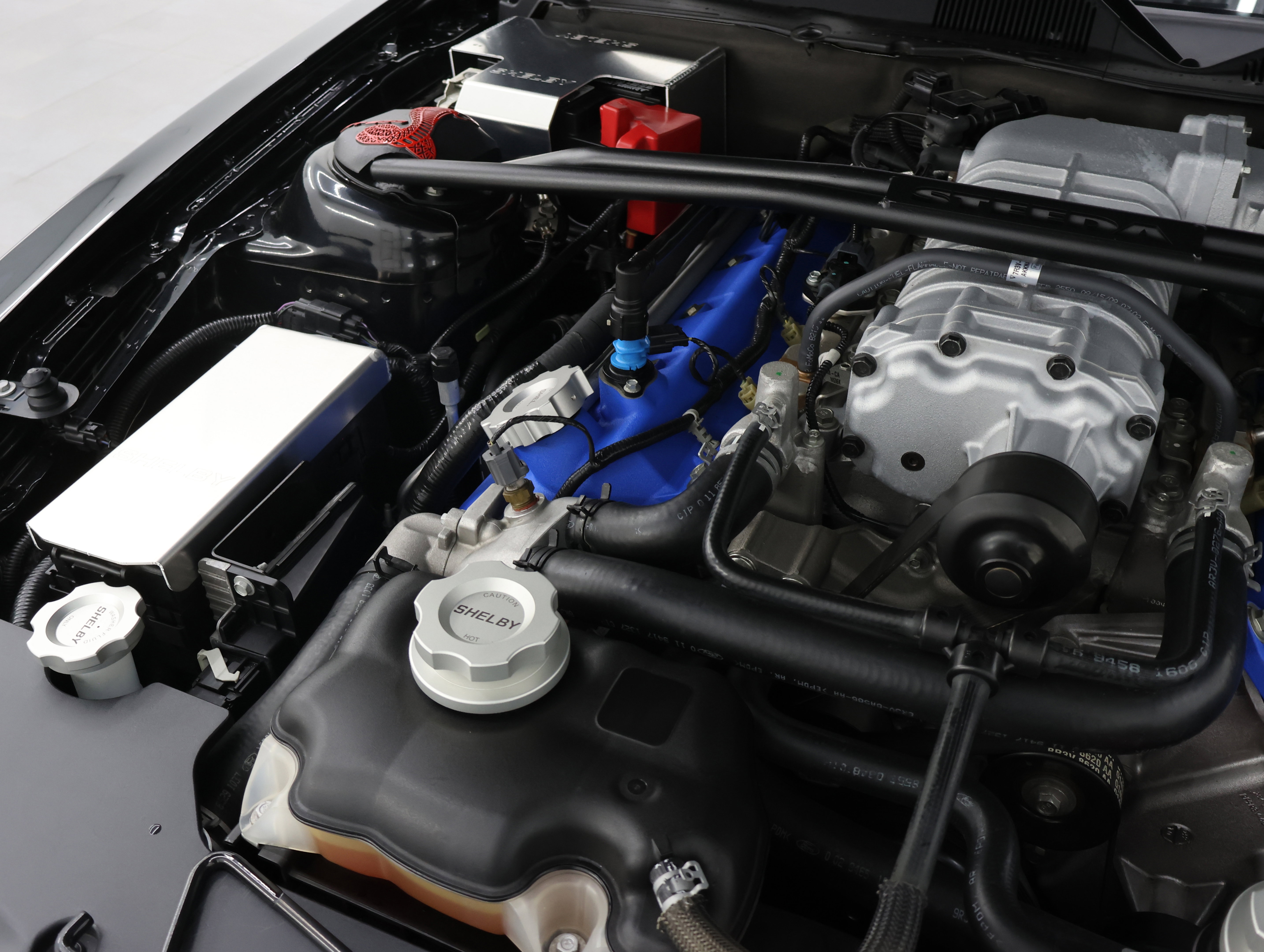 Used 2011 Ford Mustang Shelby GT500 w/ SVT Performance Pkg RWD image 17