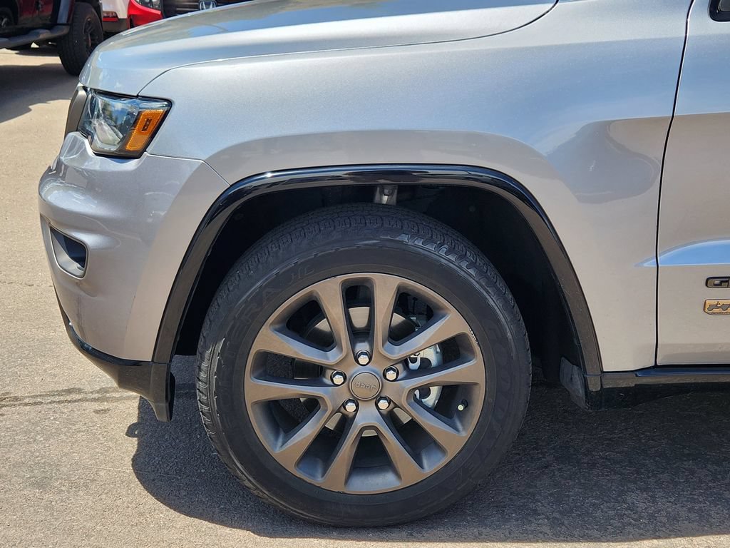 Used 2016 Jeep Grand Cherokee Limited 75th Anniversary RWD image 9