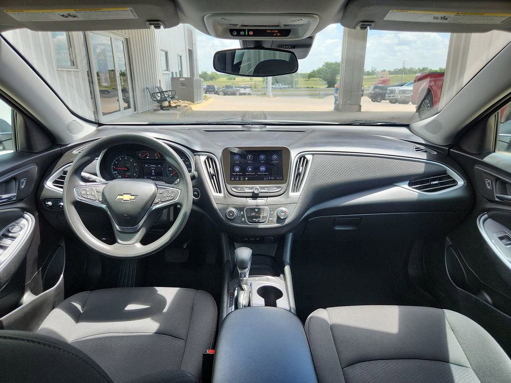 Used 2024 Chevrolet Malibu LS FWD image 12