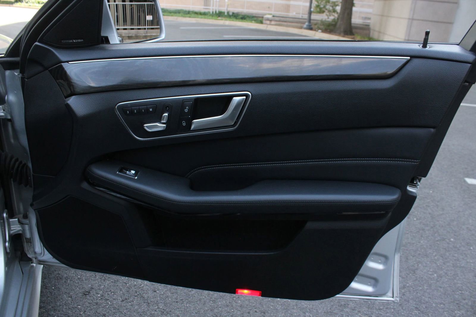 Used 2014 Mercedes-Benz E 350 4MATIC Sedan w/ Premium 1 Package image 29