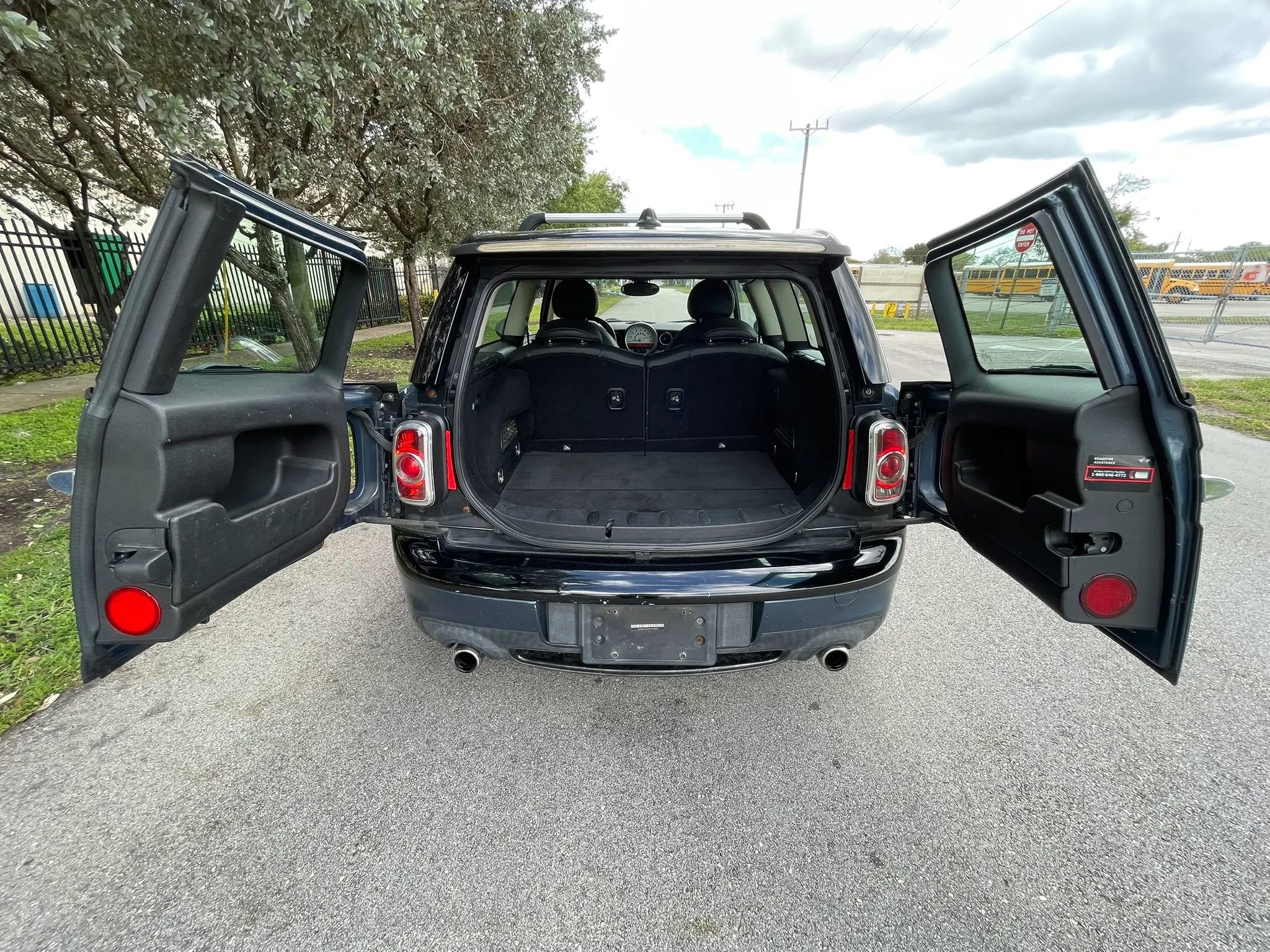 Used 2011 MINI Cooper Clubman S image 27