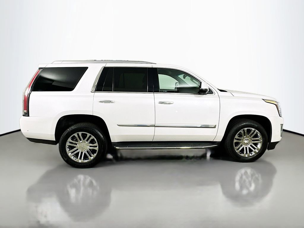 Used 2018 Cadillac Escalade 4WD image 9