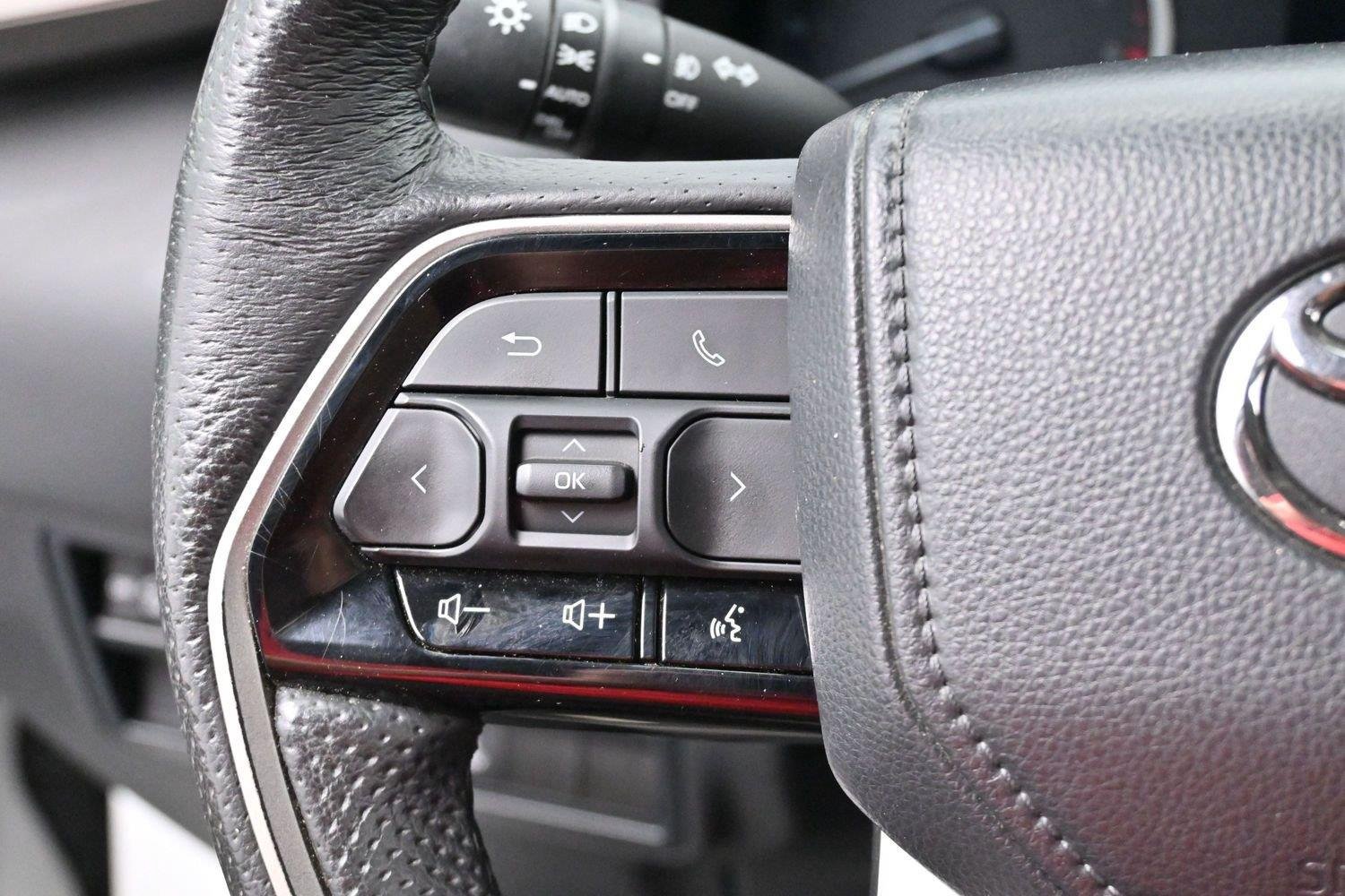 Used 2023 Toyota Tundra Limited AWD/4WD image 18