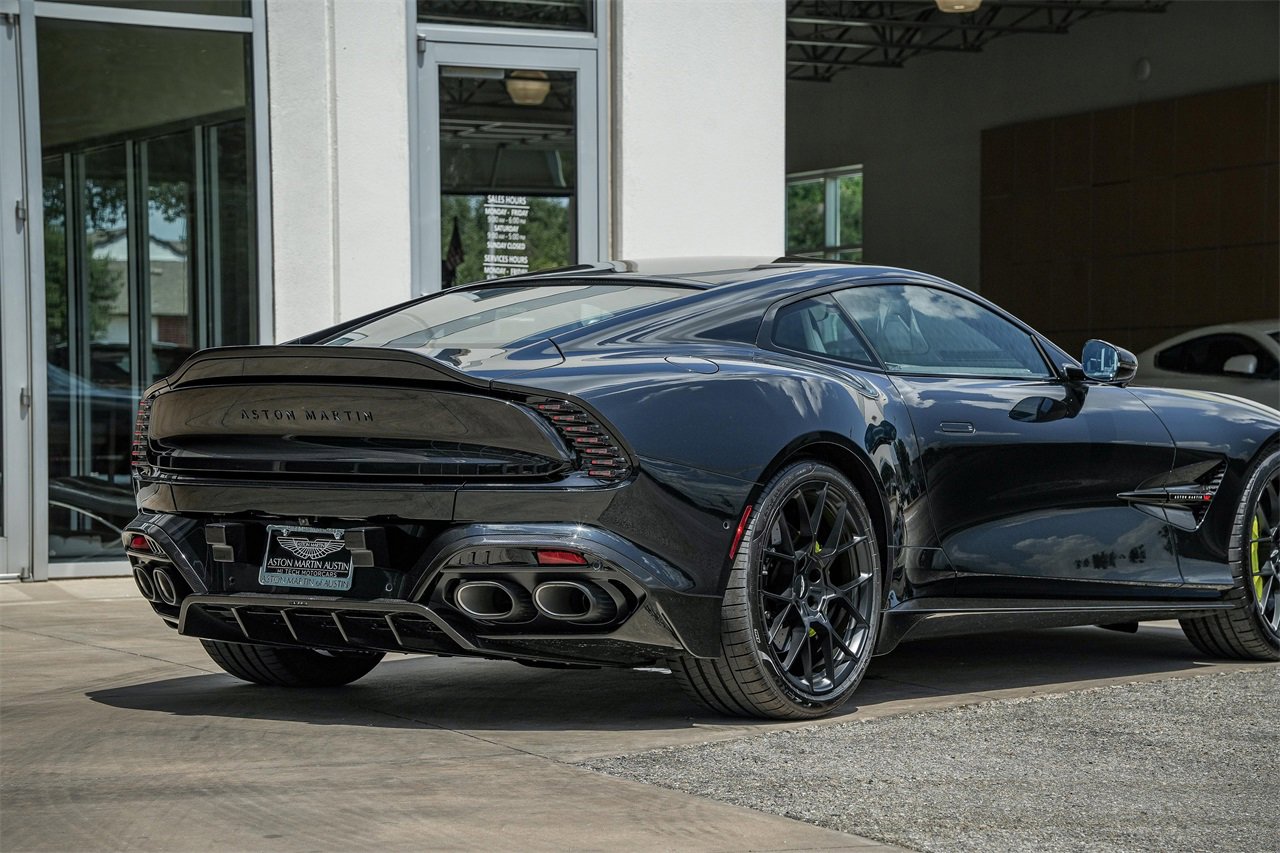 New 2025 Aston Martin Vanquish Coupe image 15
