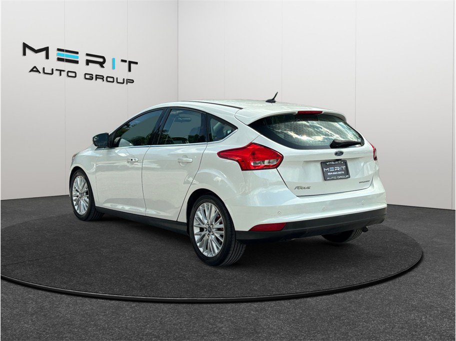 Used 2016 Ford Focus Titanium FWD image 7