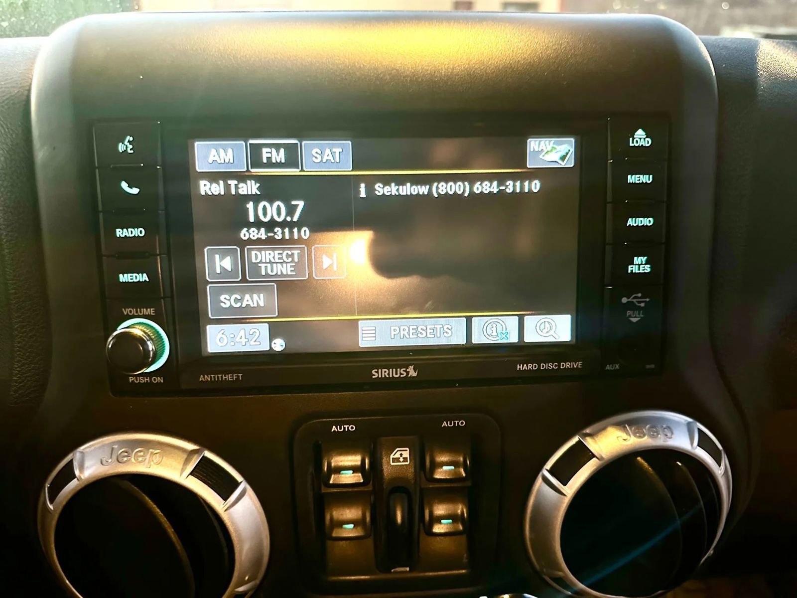 Used 2015 Jeep Wrangler Unlimited Sahara w/ Max Tow Package image 21