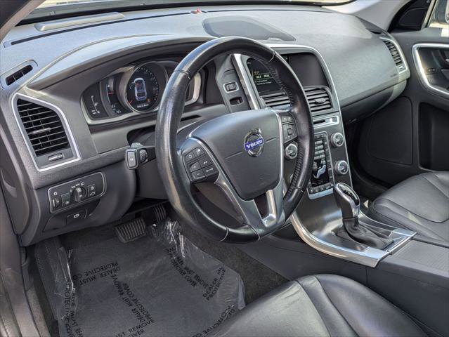Used 2016 Volvo XC60 T5 Platinum w/ Protection Package FWD image 12
