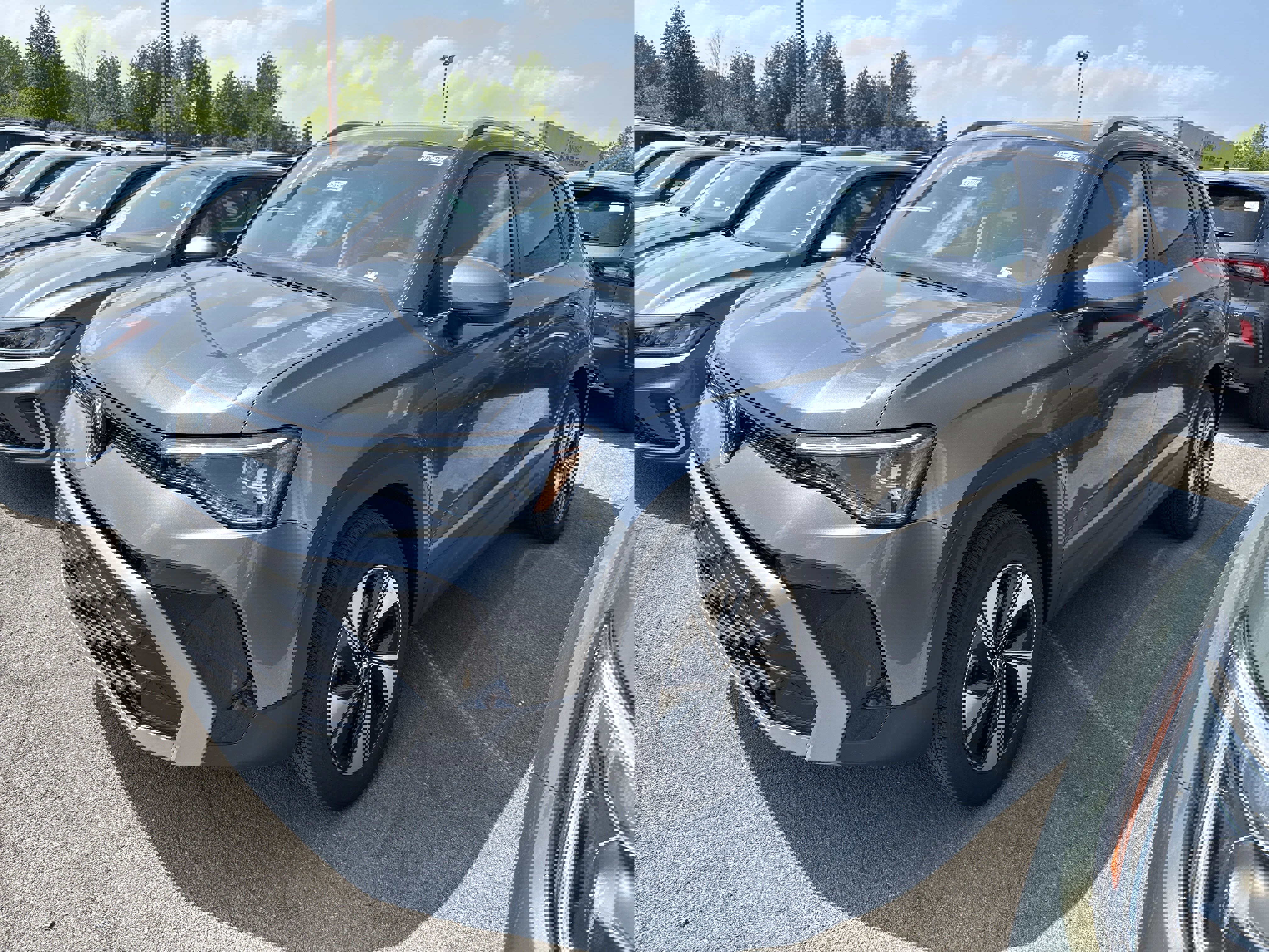 New 2025 Volkswagen Taos SE image 4