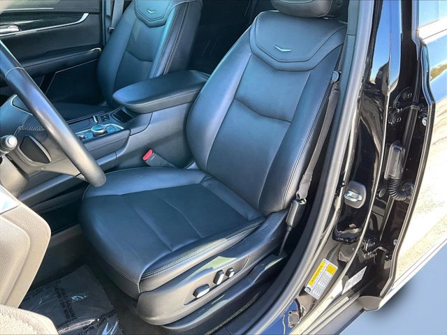 Used 2022 Cadillac XT5 Premium Luxury image 27