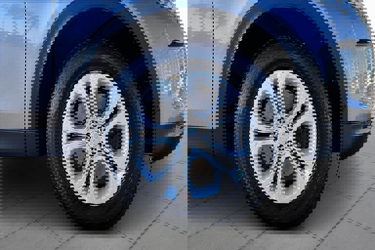 Used 2021 Land Rover Discovery Sport S image 10