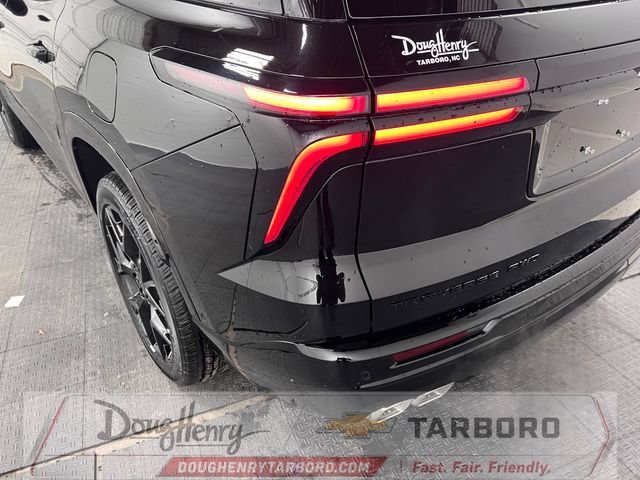 New 2026 Chevrolet Traverse RS w/ LPO, Floor Liner Package AWD/4WD image 15