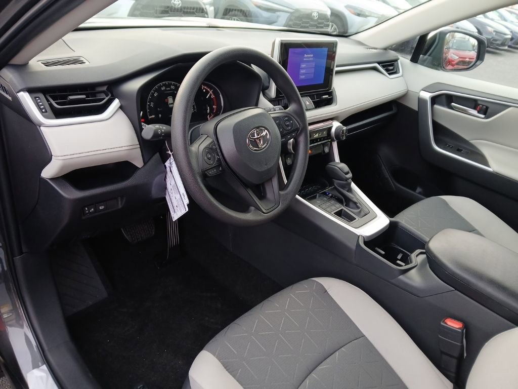 New 2025 Toyota RAV4 XLE image 5