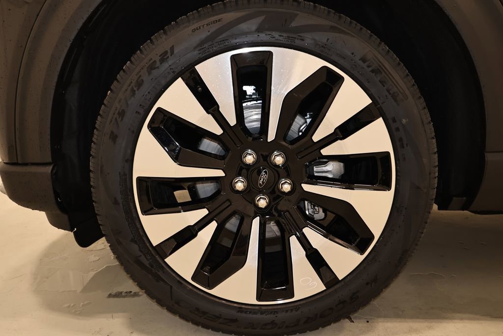 New 2026 Ford Explorer Platinum image 46