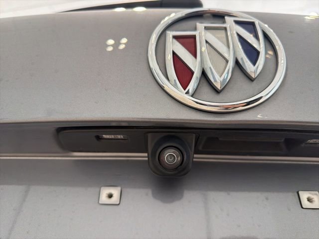 Certified 2022 Buick Envision Essence w/ Technology Package I FWD image 8