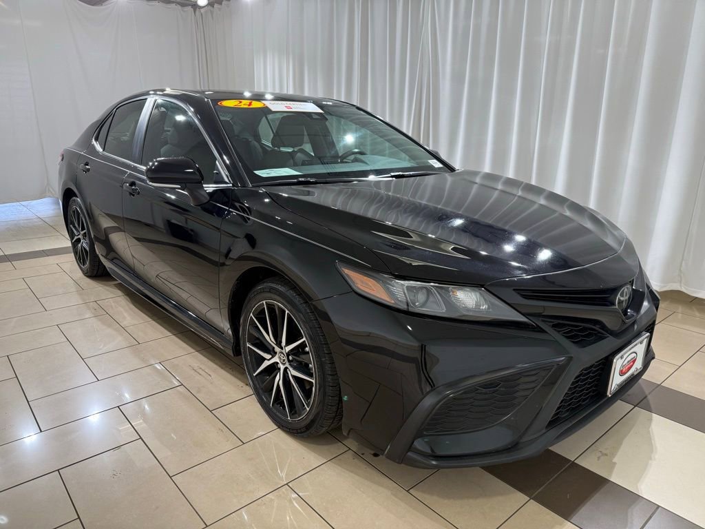 Certified 2024 Toyota Camry SE image 7