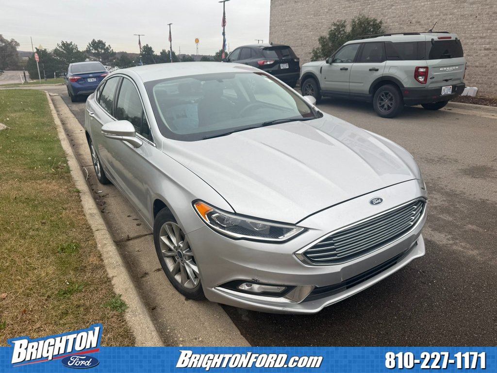 Used 2017 Ford Fusion SE w/ Fusion SE Technology Package