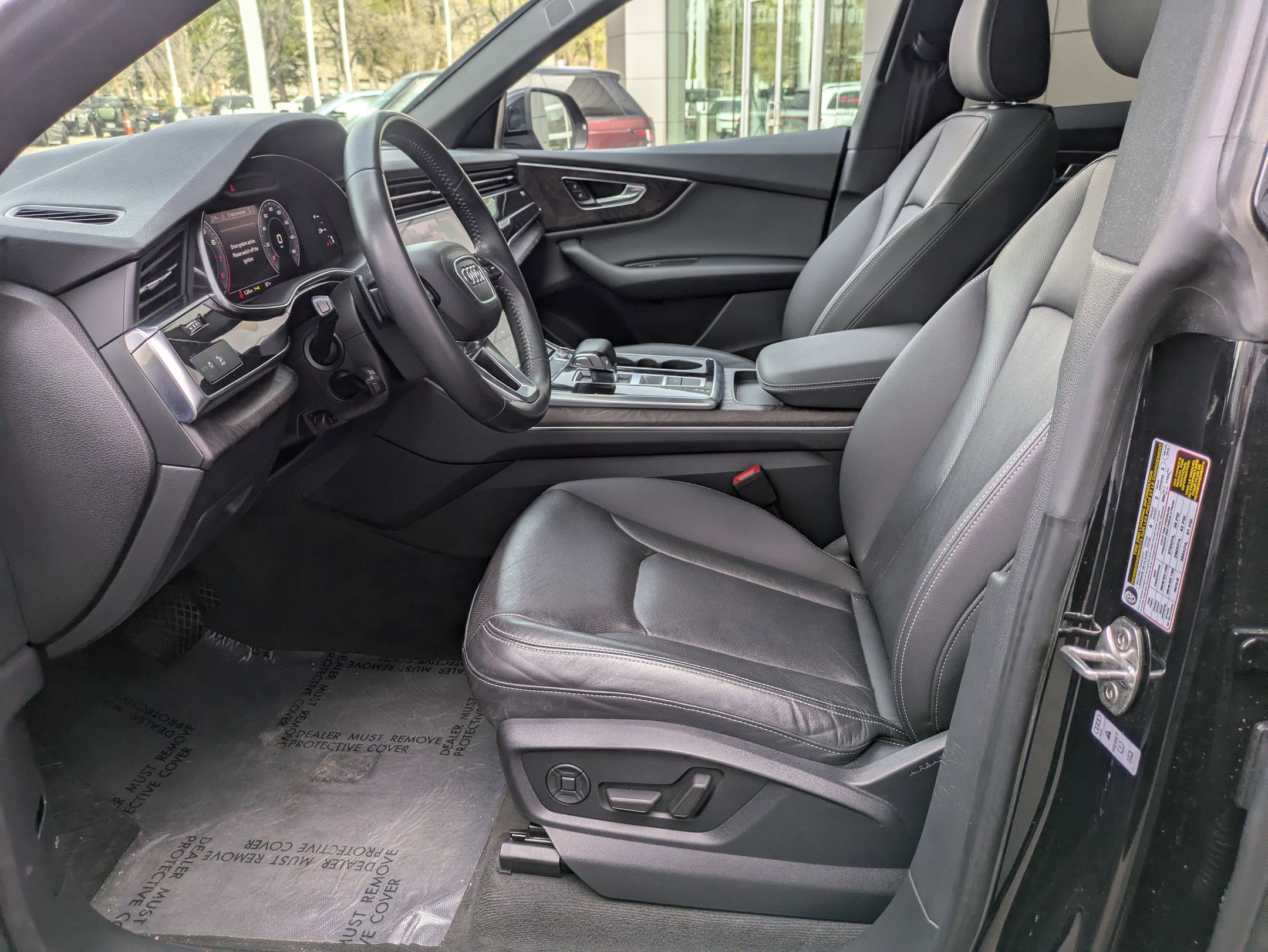 Used 2019 Audi Q8 Premium Plus w/ Premium Plus AWD/4WD image 15