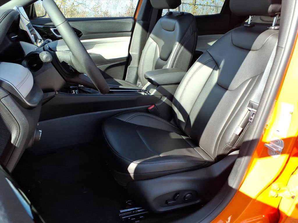 New 2026 Jeep Compass Limited w/ Sun, Sound & Navigation Group AWD/4WD image 6