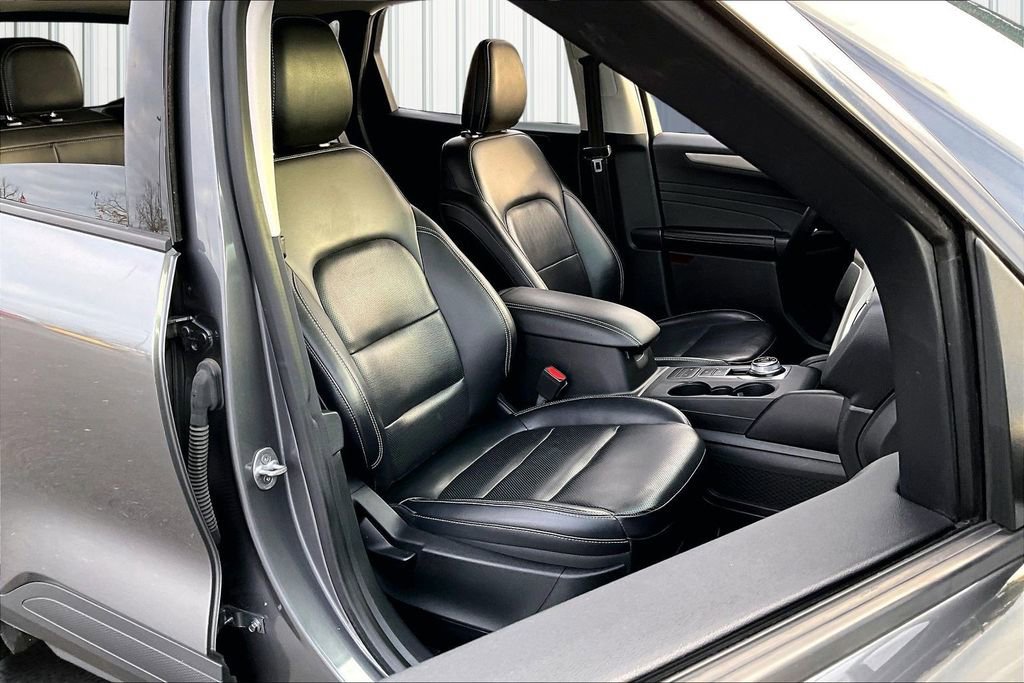 Used 2021 Ford Escape SEL image 28