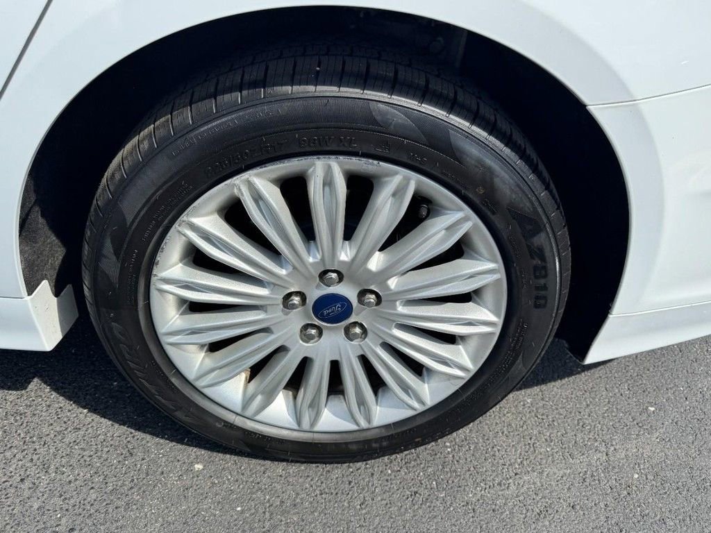 Used 2014 Ford Fusion SE w/ Equipment Group 502A image 7