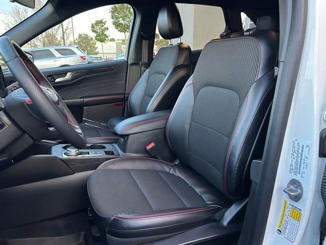 Used 2023 Ford Escape ST-Line w/ Tech Pack #1 image 6