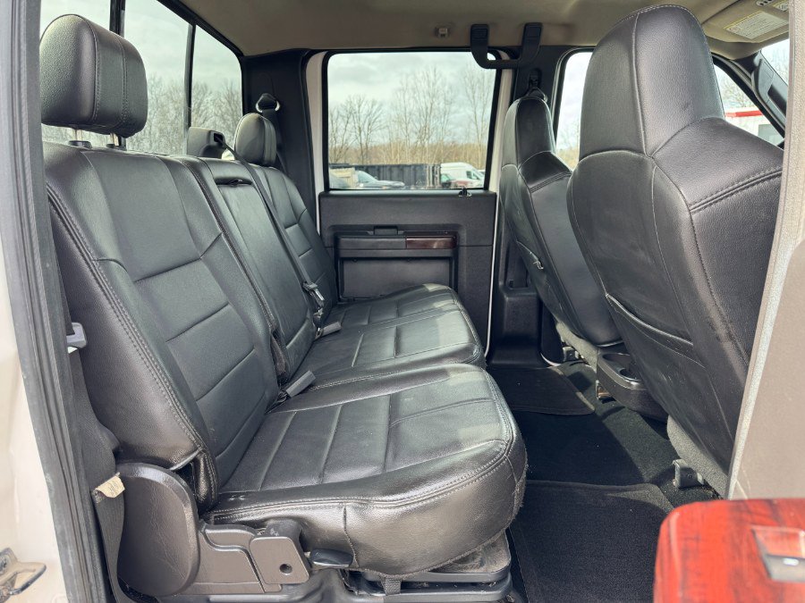 Used 2010 Ford F350 Lariat image 17