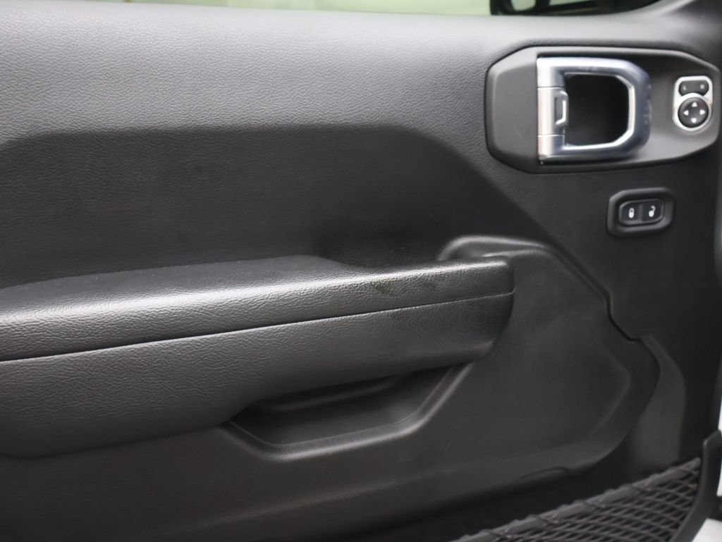 Used 2022 Jeep Gladiator Sport AWD/4WD image 18