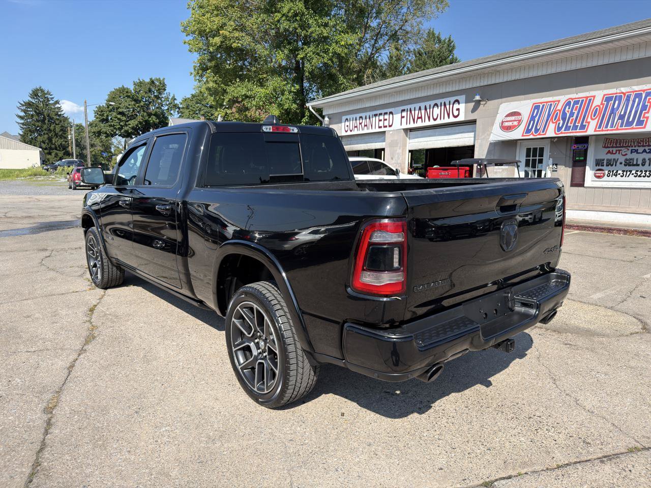 Used 2019 RAM 1500 Laramie AWD/4WD image 5