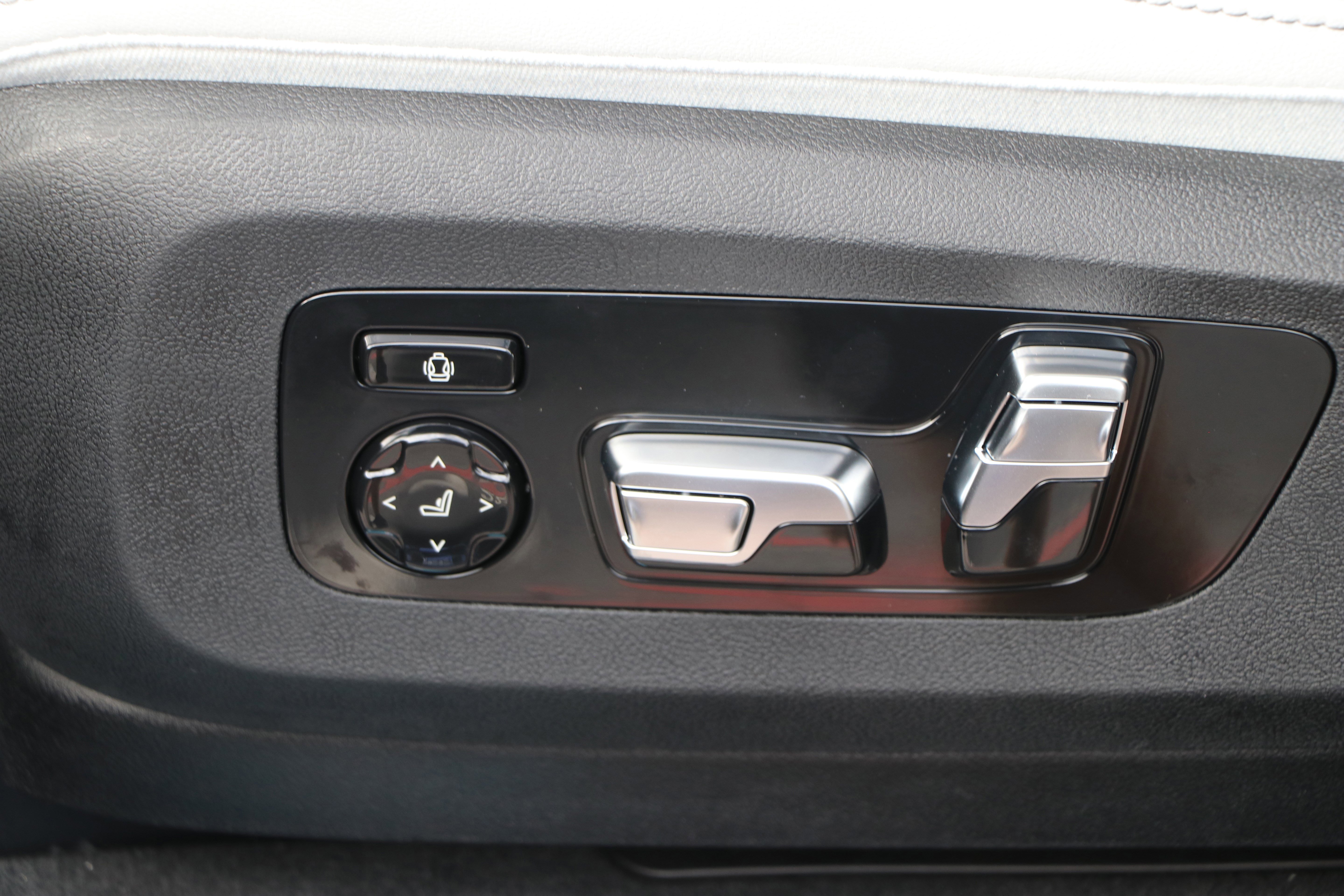 Certified 2026 BMW X5 sDrive40i image 28