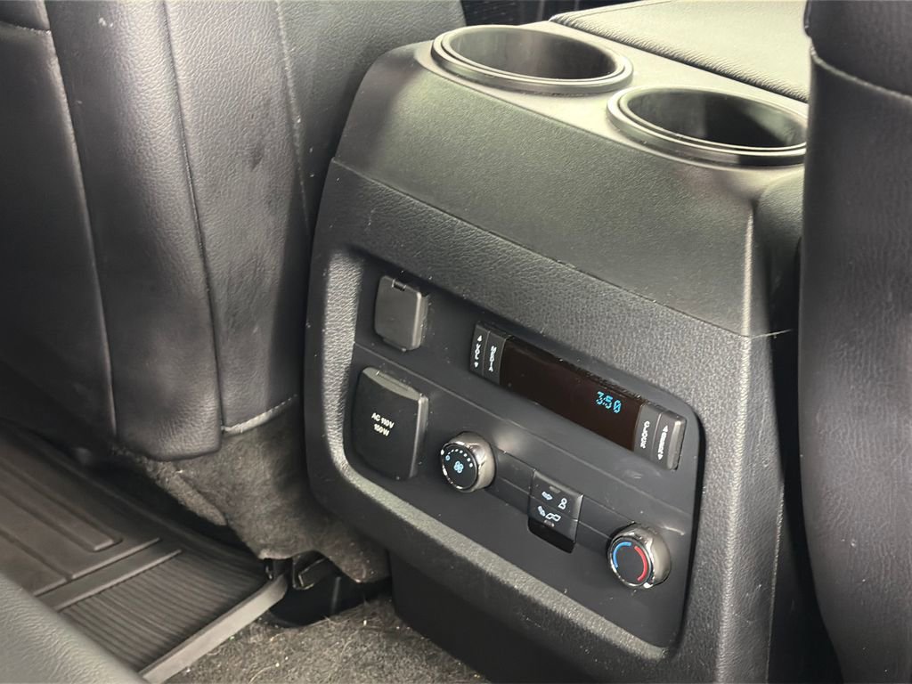 Used 2017 Ford Expedition XLT w/ Equipment Group 202A AWD/4WD image 30