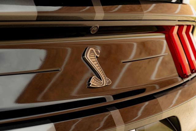 Used 2020 Ford Mustang Shelby GT500 w/ Carbon Fibre Track Pack RWD image 33