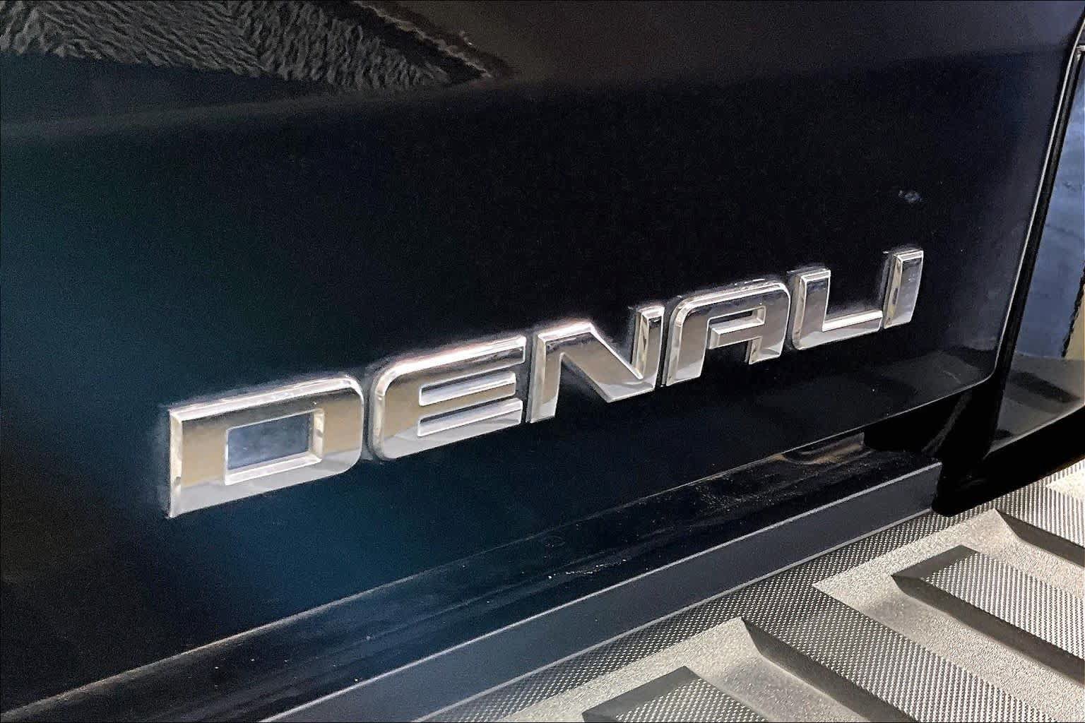 Used 2017 GMC Sierra 1500 Denali AWD/4WD image 10