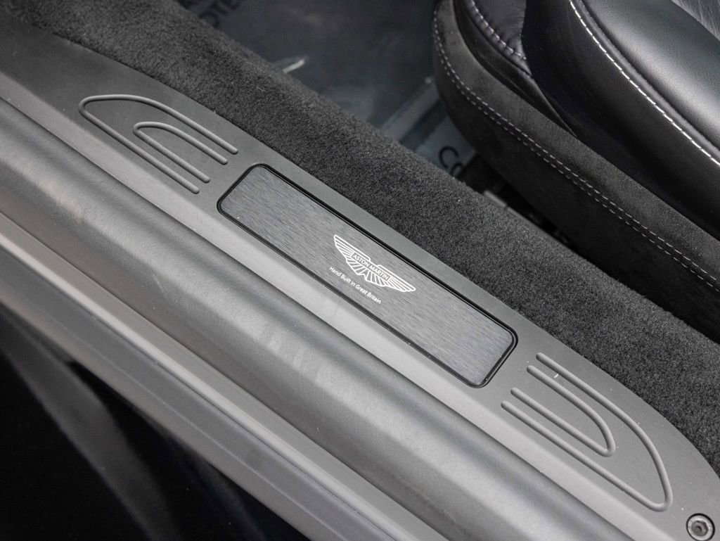 Used 2025 Aston Martin V8 Vantage Coupe image 27