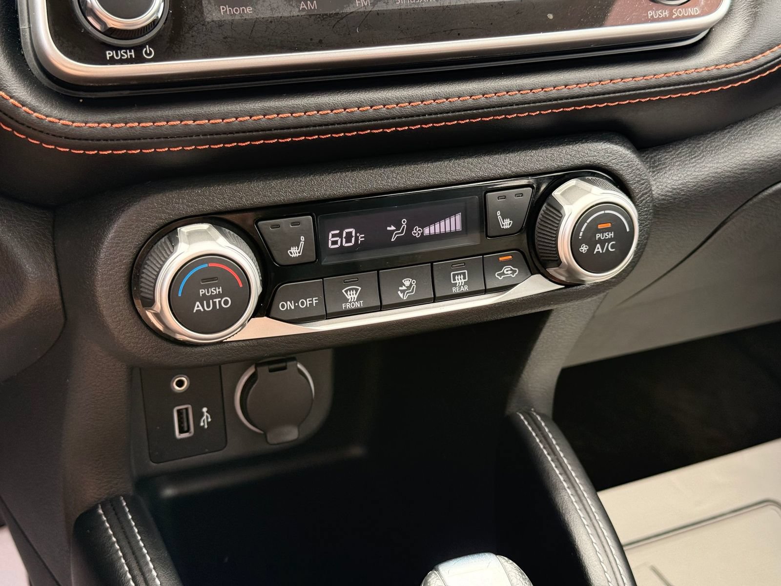 Used 2020 Nissan Kicks SR w/ SR Premium Package FWD image 22