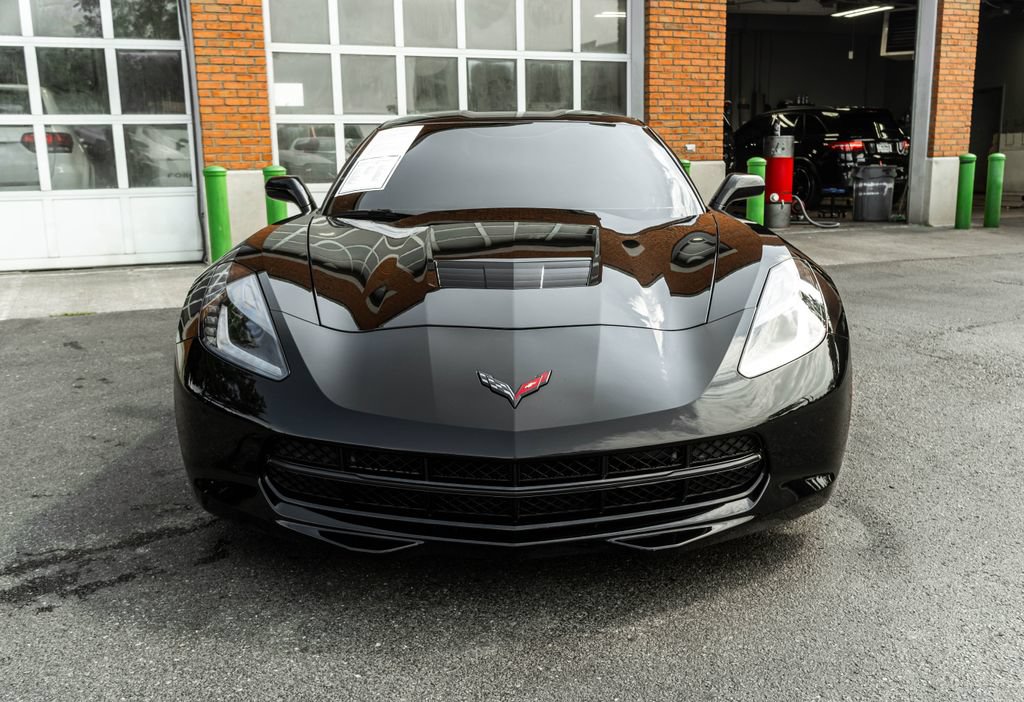 Used 2019 Chevrolet Corvette Stingray Coupe w/ 1LT RWD image 28