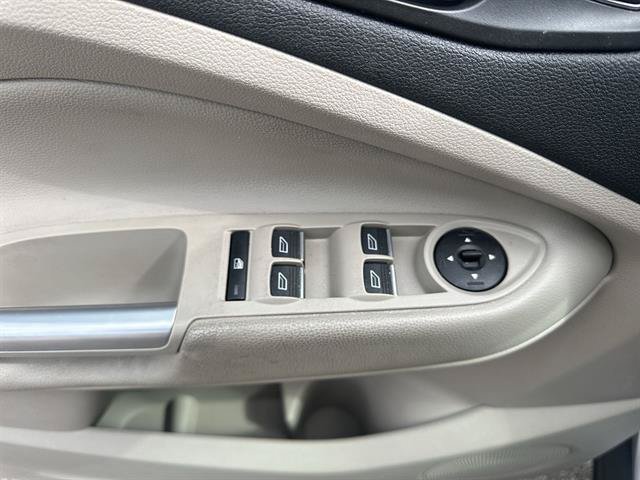 Used 2018 Ford Escape Titanium w/ Ford Safe & Smart Package AWD/4WD image 39